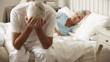 10 Ways to Overcome Sleep Challenges Caused by Alzheimer’s